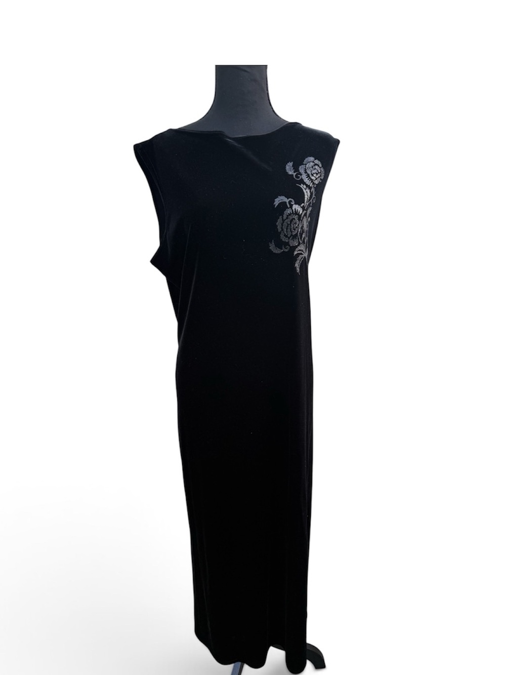 Vintage Black Sleeveless Velvet Maxi Dress with Embroidered Floral Accent